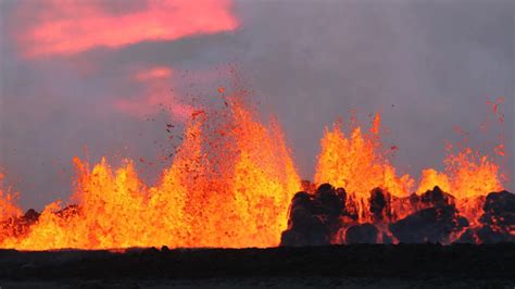 El Volcán Más Grande De Islandia Está Por Despertar Infobae