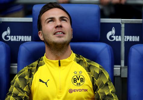 Mario götze sollte die borussia verlassen, findet unser kolumnist. FC Bayern: Mario Götze allein zu Haus - LigaLIVE