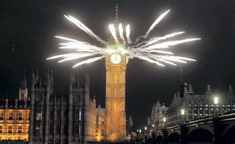 new-year-eve-in-london-amazing-new-year-celebration-in-london-city-2014-new-year-desk-helper