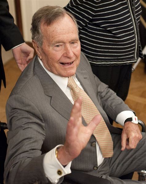 Former President George H W Bush Released From Hospital Upi Com