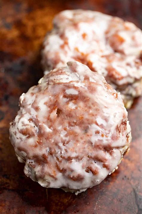 Give this addictive combo a try for your next snack or dessert! Apple Fritters | TheBestDessertRecipes.com
