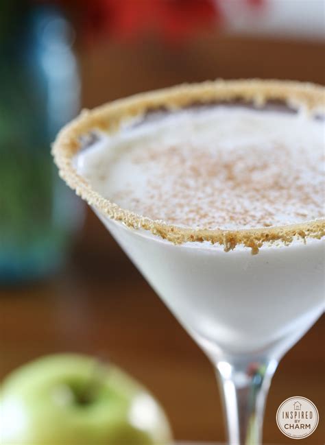 Caramel Apple Pie Martini Delcious Fall Cocktail Recipe