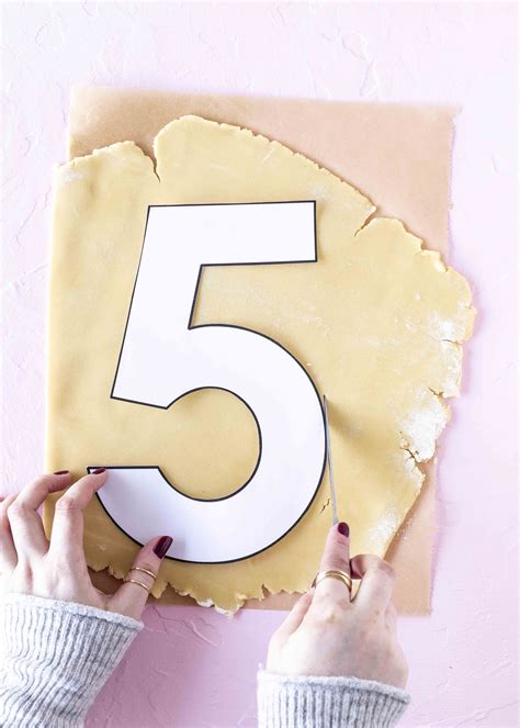 Im regelfall geht man von einem briefbogen im format din a4 aus. Number Cake /Letter Cake | Emma's Lieblingsstücke