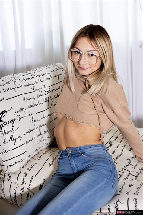 Chloe Temple In A Crop Top And Tight Blue Jeans My Chloe Temple Blog