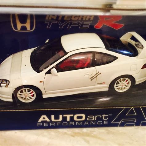 Autoart 118 Honda Integra Type R Hobbies And Toys Toys And Games On