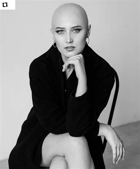 Pin By Andrea Slim On Hair Short Shorter Shaved Shaved Head Women Bald Women Bald Look
