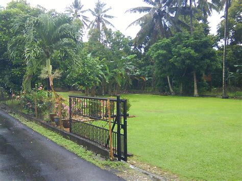 Reka bentuk landskap sebuah rumah kampung 45 gambar halaman. Halaman Rumah Kampung Pictures to Pin on Pinterest - PinsDaddy