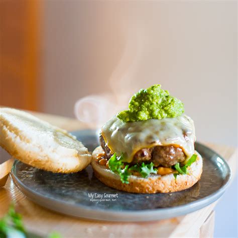 Chorizo Burgers With Guacamole My Easy Gourmet