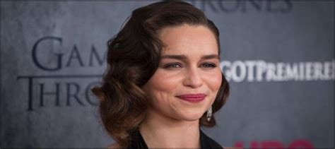 game of thrones emilia clarke joins han solo prequel in star wars spin off ary news