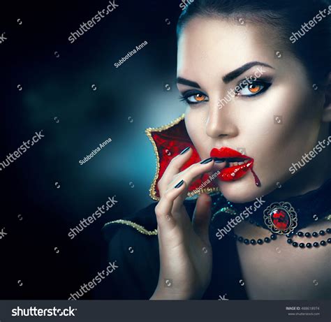 43556 Imágenes Fotos De Stock Objetos En 3d Y Vectores Sobre Sexy Gothic Girl Shutterstock