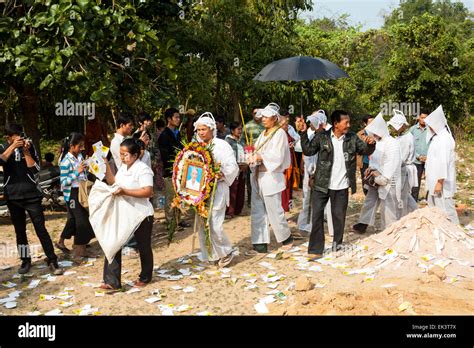 The Religious Rituals Of Chinese Funeral In Cambodia Asia Stock Photo