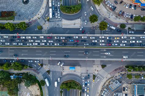武汉城市街道交通大气俯视航拍实拍摄影图高清摄影大图 千库网