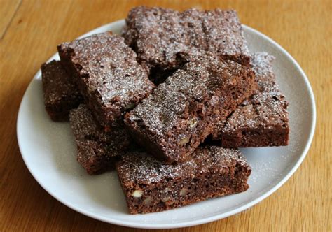 Hunkwe adalah salah satu jenis tepung yang mempunyai banyak kegunaan. 5 Resep Dan Cara Membuat Brownies Coklat Manis Paling Istimewa