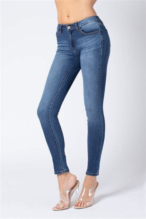 Kancan Kan Can Women S Mid Rise Super Skinny Jeans Basic Kc