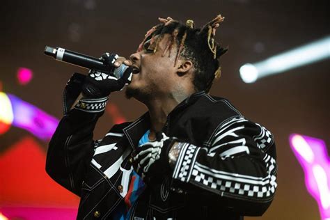 It looks like this juice wrld is big enough for two. Watch the music video for Juice WRLD, The Weeknd's 'Smile ...