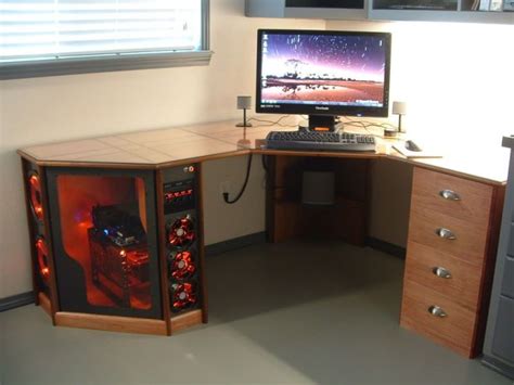 Now when most of us spend our leisure time playing games online or offline on our monitors, won't it require a great setup to accommodate your gaming equipment and the furniture that enriches not only your gaming. 7 Terrific DIY Gaming Computer Desk Ideas Avid Gamer ...