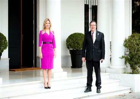 She is the current domestic partner of president alberto fernández, with whom she has been since 2014. Marie Claire | Magenta: el color que eligió Fabiola Yáñez ...