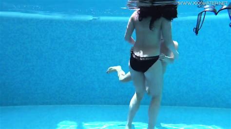 Jessica And Lindsay Swim Naked In The Pool Jessica Tight