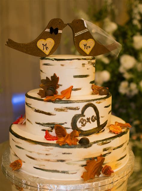 Adorable Rustic Style Fall Wedding Cake Fall Wedding Fallwedding