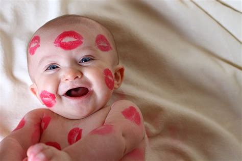 Want To Cover Your Baby In Kisses And Take Some Photos These 10 Tips