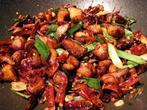 Learn how to make dry chilli chicken in a few simple steps. Chilli Chicken Dry Recipe - Boldsky.com