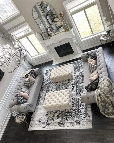 Pin By Paola On Living Rooms Living Room Decor Gray Silver Living