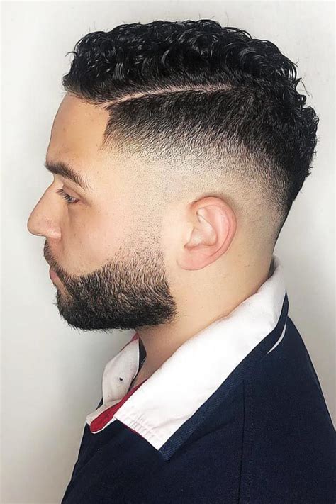 55 Latest Short Curly Hairstyles For Men To Keep Your Crazy Curls On