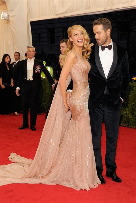 blake lively and ryan reynolds 2014 best pda pictures from the met gala popsugar celebrity