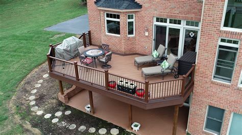 Top 3 Reasons to Hire a Professional Deck Builder | PWHI