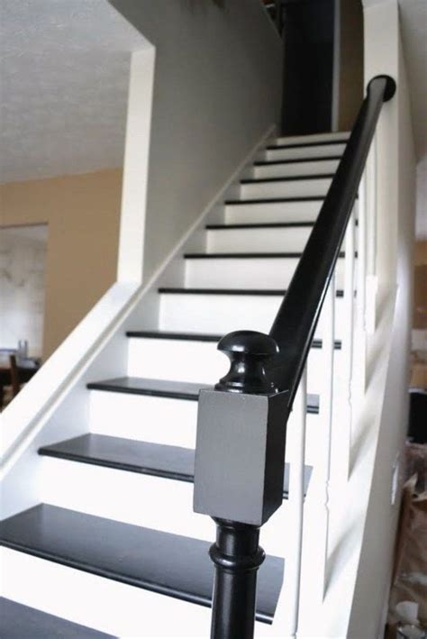 30 Black Stairs White Risers