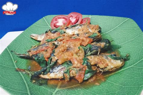Biasanya sambal bajak disandingkan dengan makanan seperti ayam atau ikan bakar. Resep Membuat Sambal Ikan pindang | Rinaresep.com