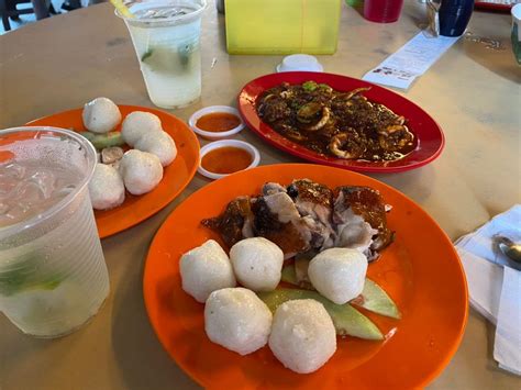 You can find them all over town, but according to the locals the best ones are found at famosa chicken rice ball. Nasi Kepal di Restoran Ee Ji Ban Chicken Rice Ball Melaka