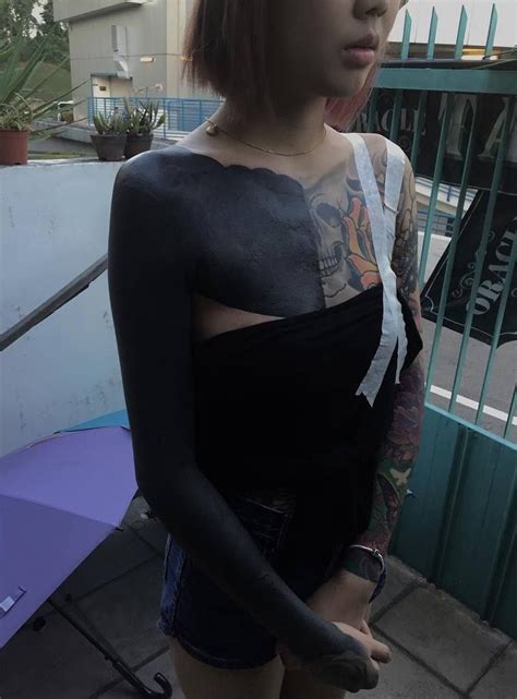 30extremeblackouttattoos Girlydesignblog Blackout Tattoo