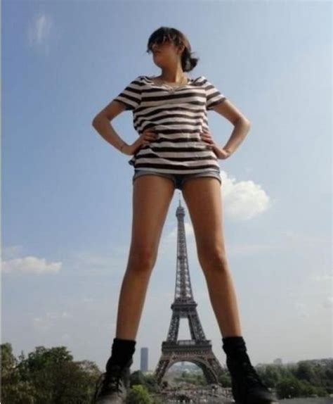 Funny Sight Of Paris Eiffel Tower Funny Paris Pinterest Funny