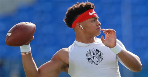 Jeff edgerton has you covered for the dfs night slates, where ohio state's justin fields looks to continue his heisman campaign against an. Justin Fields didn't guarantee he would be back when asked ...