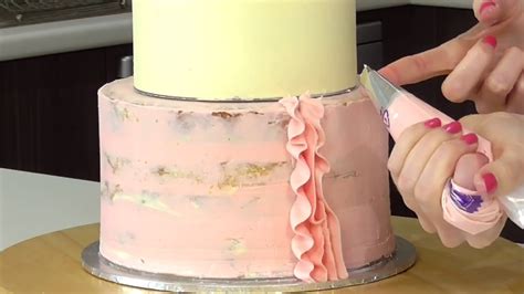 Avoid putting cakes uncovered in the fridge as fridges are designed to be a very low moisture environment so will dry out cakes more quickly. Couture Buttercream Cake Decoration - CAKE STYLE - YouTube