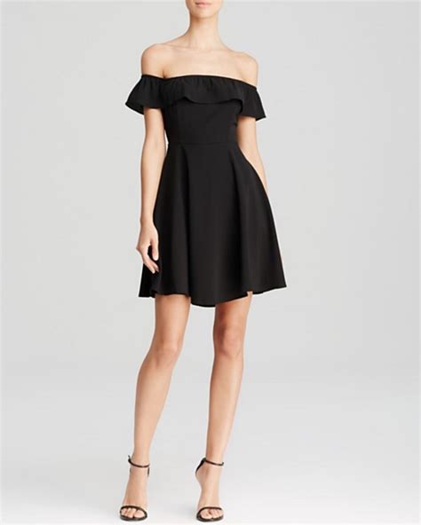Picking the perfect wedding guest outfit isn't always easy, that's don't wear sweat pants. Can You Wear Black to a Wedding, Wedding Guests Wearing ...