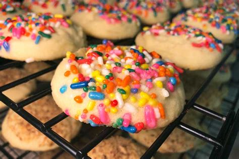 soft amish sugar cookies hey cookie