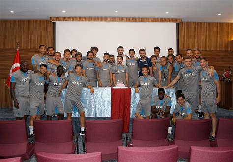Çernobil faciası, trabzonspor ve kazım koyuncu'nun, iç içe geçen. Abdülkadir Ömür'e doğum günü sürprizi! - Son dakika ...