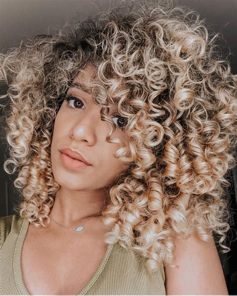 ßℓσηɖ Ꮵαir Pictures And Pins Cabelo Curly Hair Styles Penteados