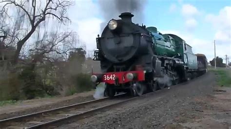 Steam Locomotive 3642 Departs Wellington Youtube