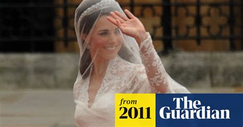 Kate Middletons Dress A Fistpump Moment For British Fashion