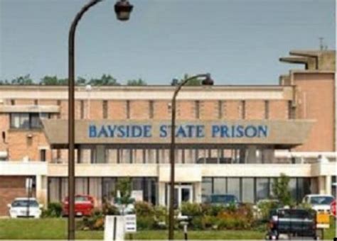 Bayside Corrections Officer Arrested For Assaulting Inmates New