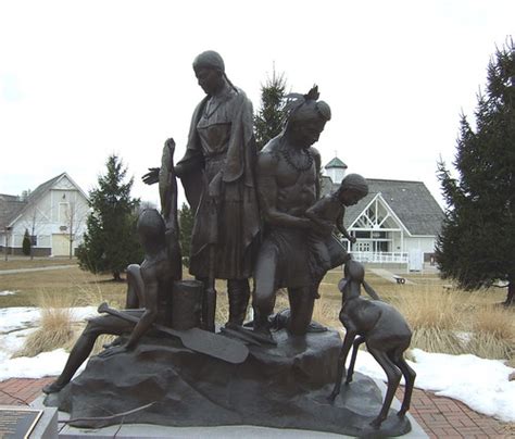 Wyandot Indians Sculpture In Wyandotte Michigan Flickr