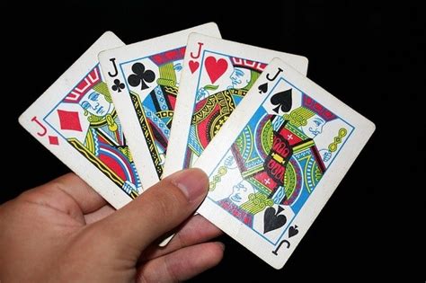 This means the chance of pulling an ace out of a 52 card deck would be 1/13 or a 7.7% chance. How many jacks are in a pack of playing cards? - Quora