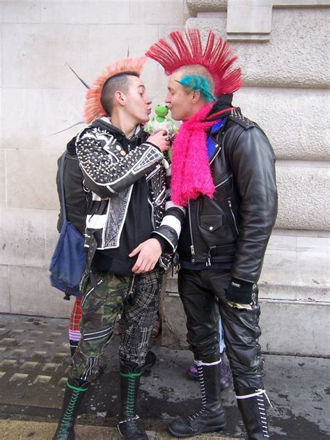 London Punks Punk Outfits Grunge Fashion Punk Punk