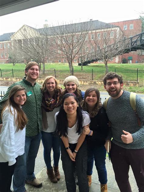 10 Signs Your Coworkers Are Your BFFs