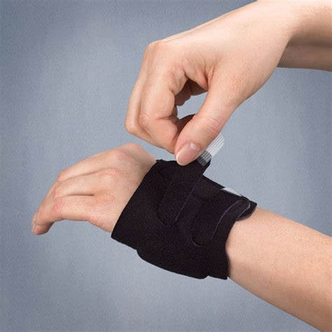 Verletzungen des tfcc können schmerzen im handgelenk und klickgefühle verursachen. Handgelenk-Stützverband - 3pp - 3-Point Products