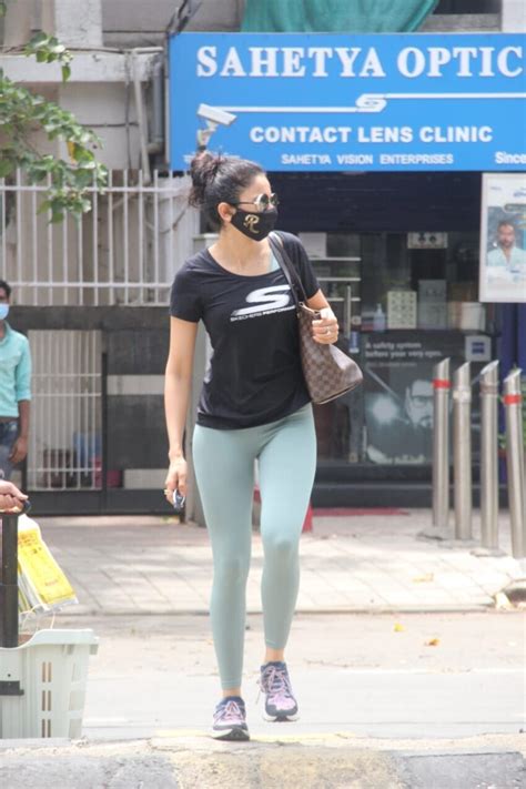 Actress Rakul Preet Singh Looks Hot In Gym Outfit ജിം ലുക്കിൽ നടി രാകുൽ പ്രീത് പുതിയ ഫോട്ടോക