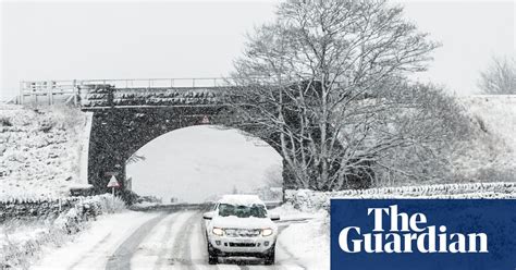 Snow In The Uk In Pictures Uk News The Guardian